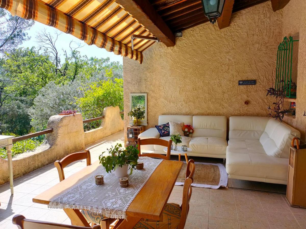 Villa Les Chariotins Draguignan Bagian luar foto